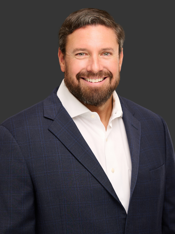 Kevin Navas CEO Chiropractic Health Partners With over two decades of senior leadership in healthcare operations and finance, Kevin has led large, multi-site organizations spanning hundreds of providers and thousands of employees. His experience includes executive oversight of hospital systems, specialty networks, and national healthcare divisions with billion-dollar budgets. A former Marine Corps Captain and Company Commander, he brings a unique blend of operational discipline, financial expertise, and leadership excellence—having guided teams through more than $13 billion in acquisitions and transactions.